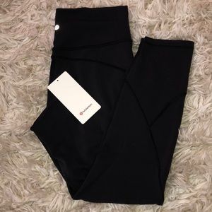 Lululemon In Movement Tight 25”